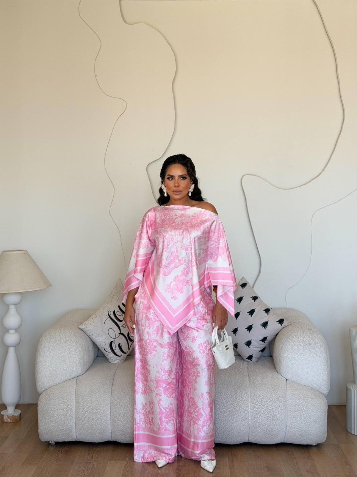 Chic satin set