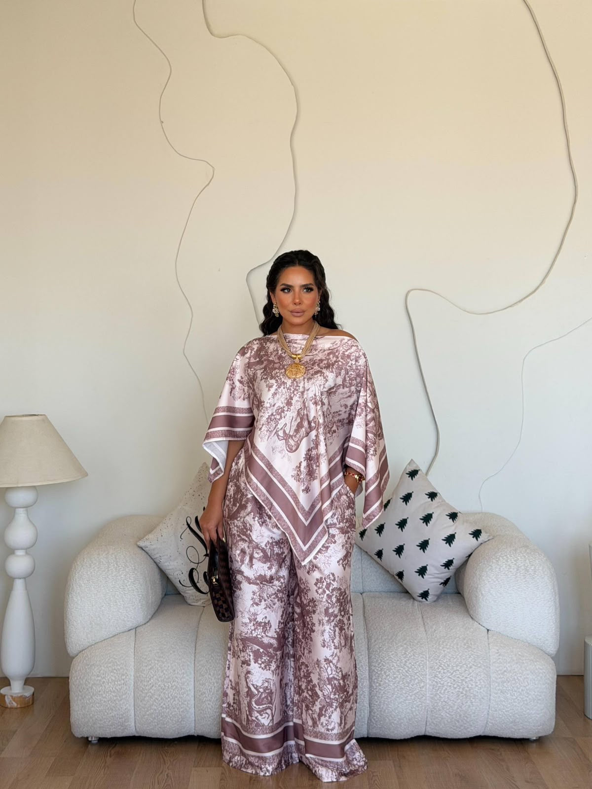 Chic satin set